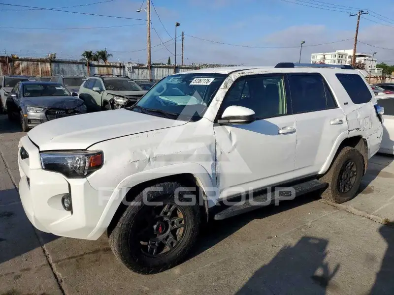 2023 Toyota 4 RUNNER фото