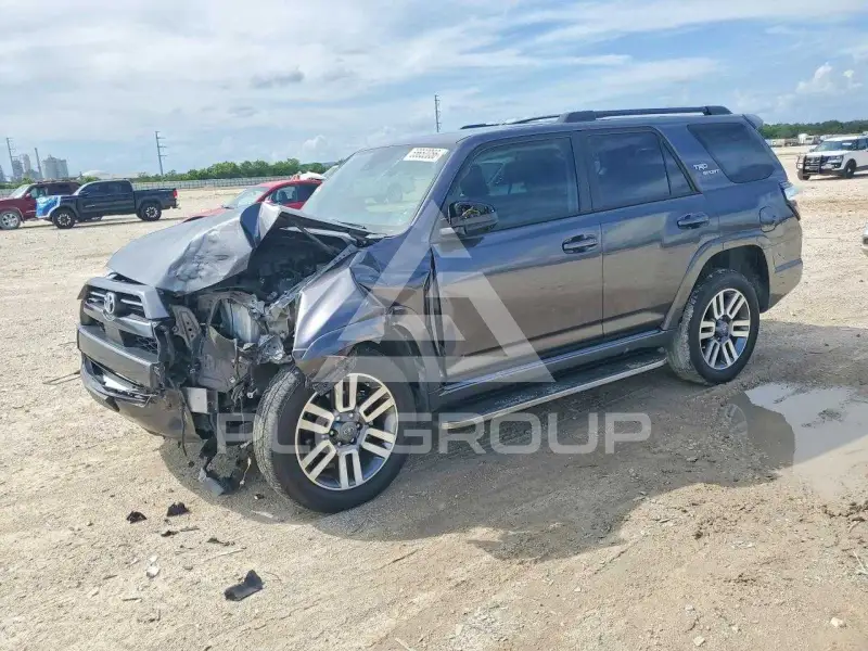2023 Toyota 4 RUNNER photo