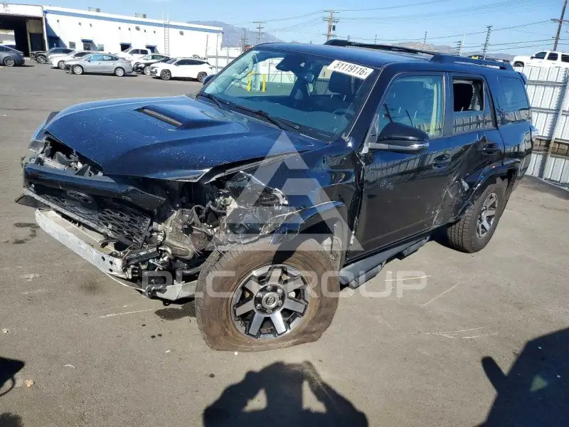 2023 Toyota 4 RUNNER photo