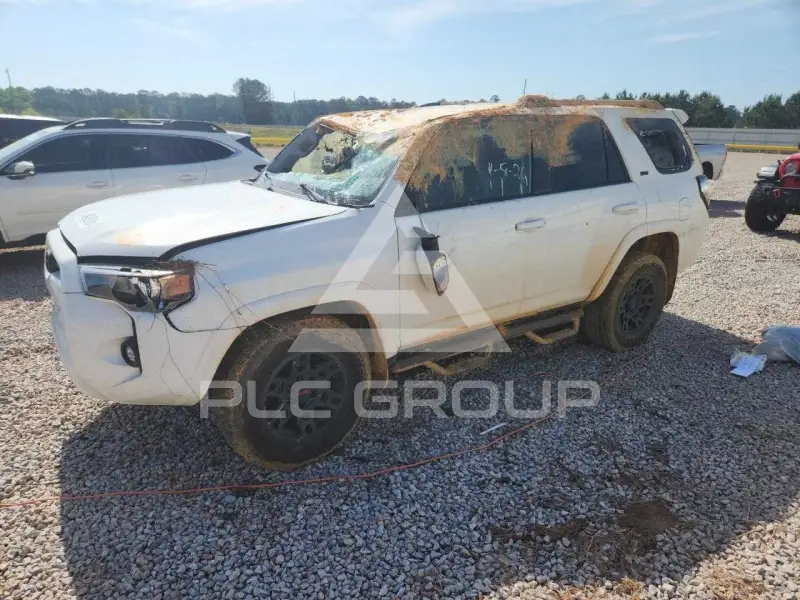 2023 Toyota 4 RUNNER photo