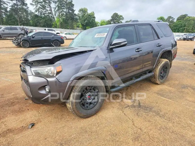 2023 Toyota 4 RUNNER photo