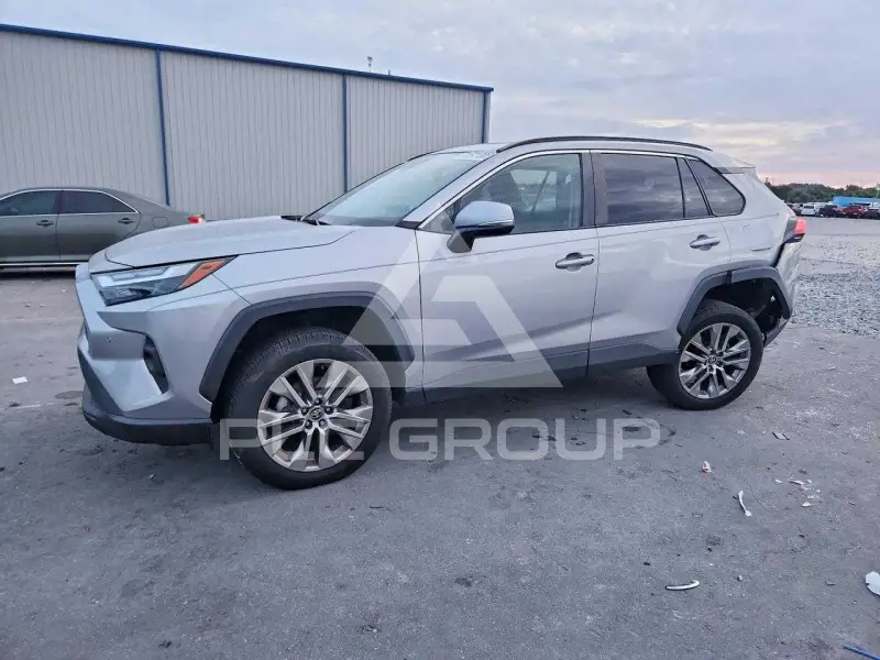 2023 Toyota RAV4 фото
