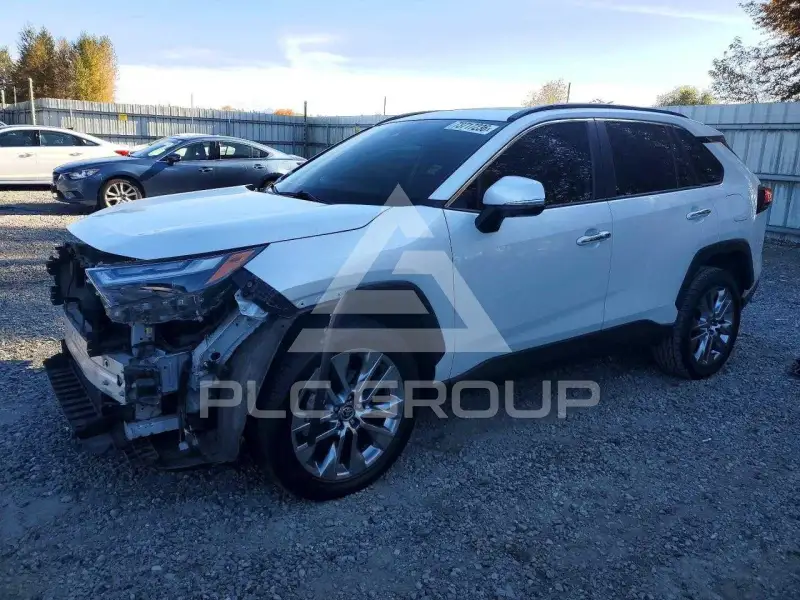 2023 Toyota RAV4 фото