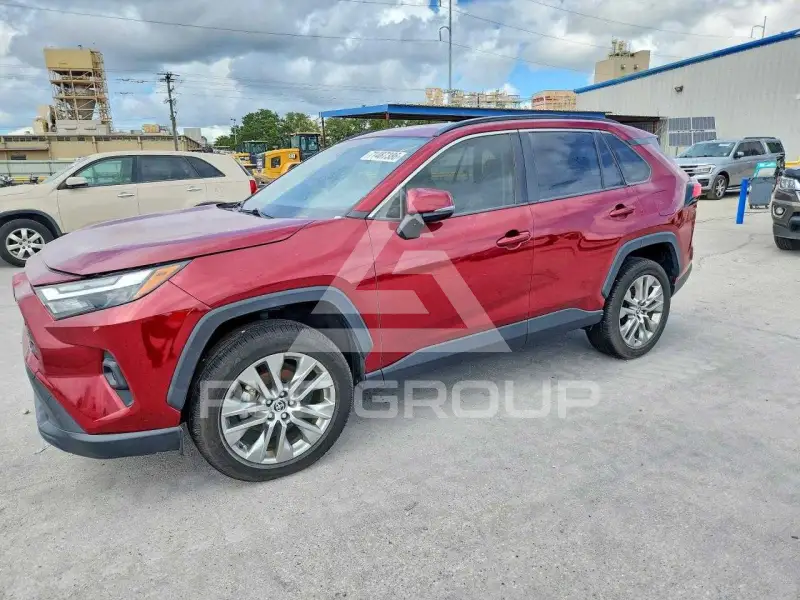 2023 Toyota RAV4 фото