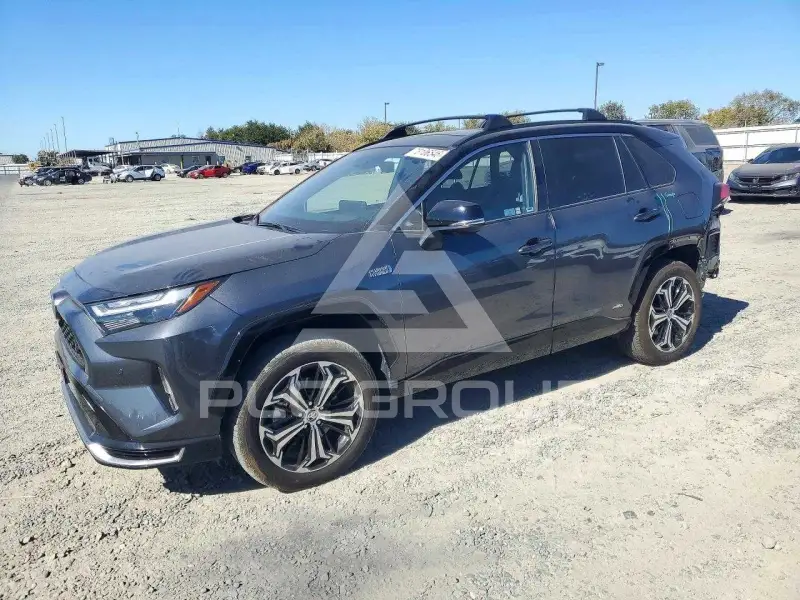 2023 Toyota RAV4 фото