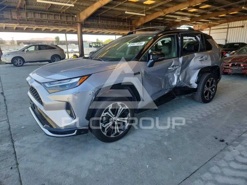 2023 Toyota RAV4 фото