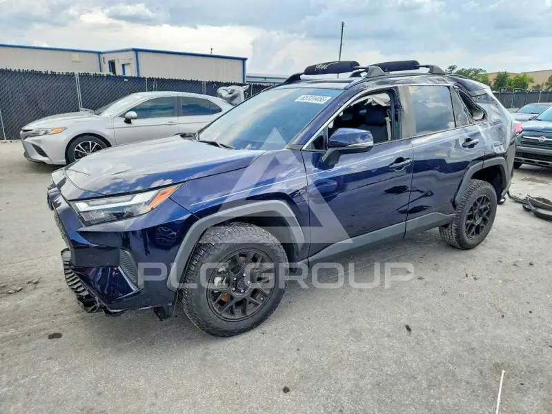 2023 Toyota RAV4 фото