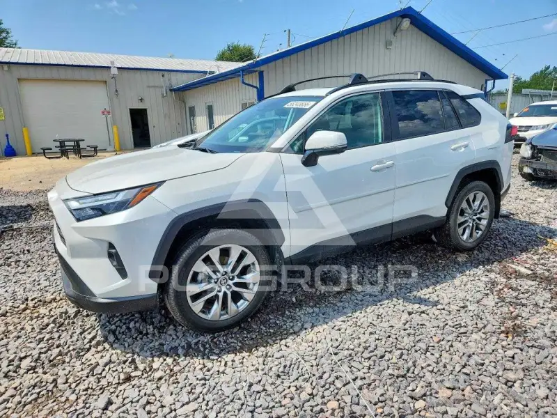 2023 Toyota RAV4 фото
