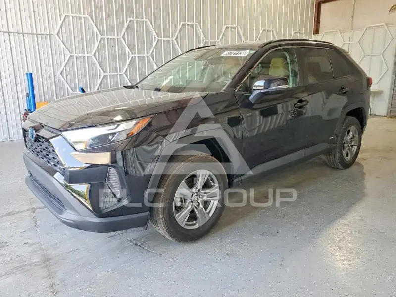 2023 Toyota RAV4 фото