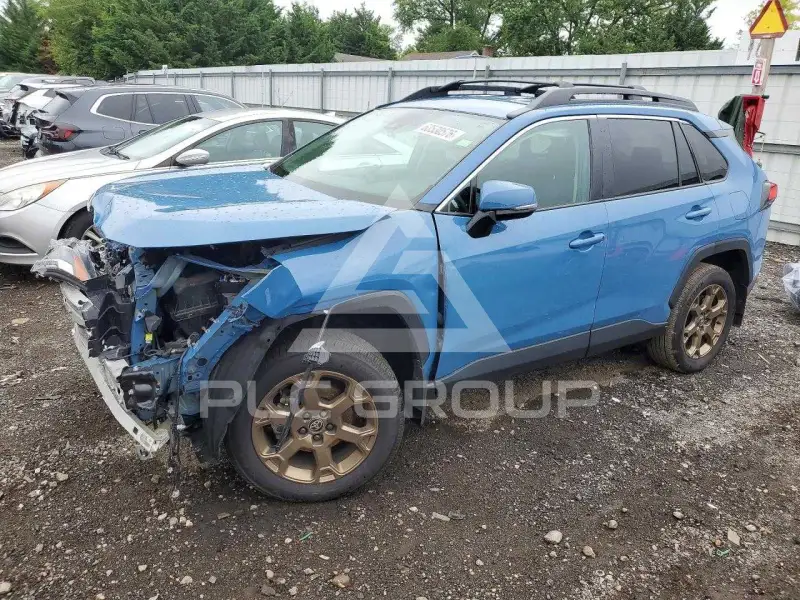 2023 Toyota RAV4 фото