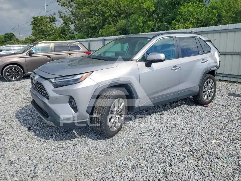 2023 Toyota RAV4 фото