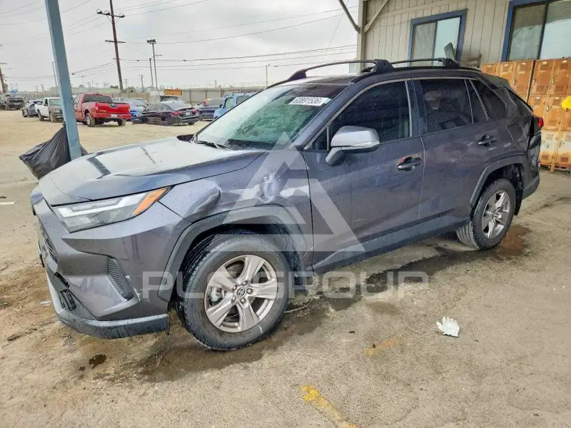 2023 Toyota RAV4 фото