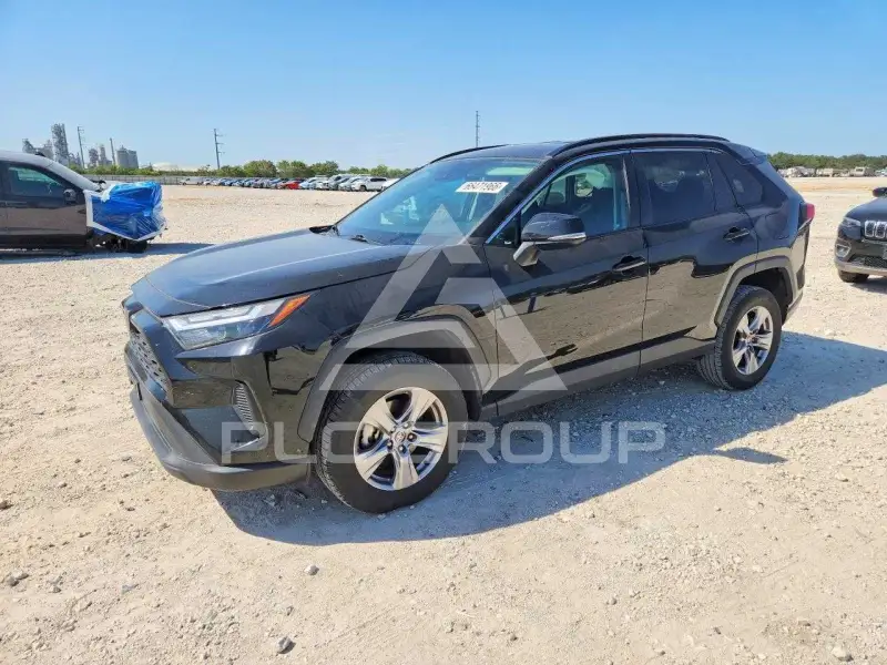 2023 Toyota RAV4 фото