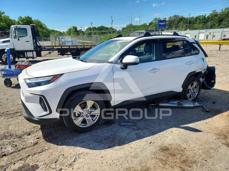 2023 Toyota RAV4 фото