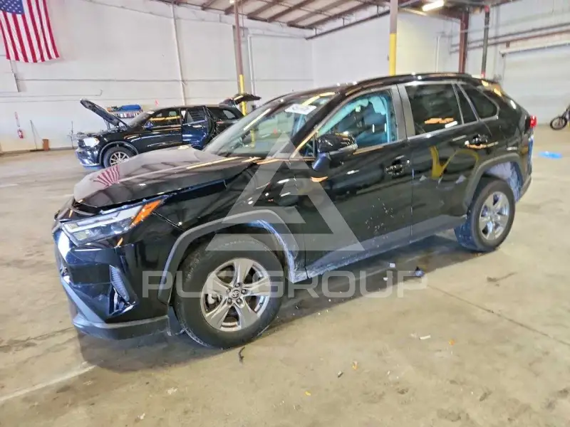 2023 Toyota RAV4 фото