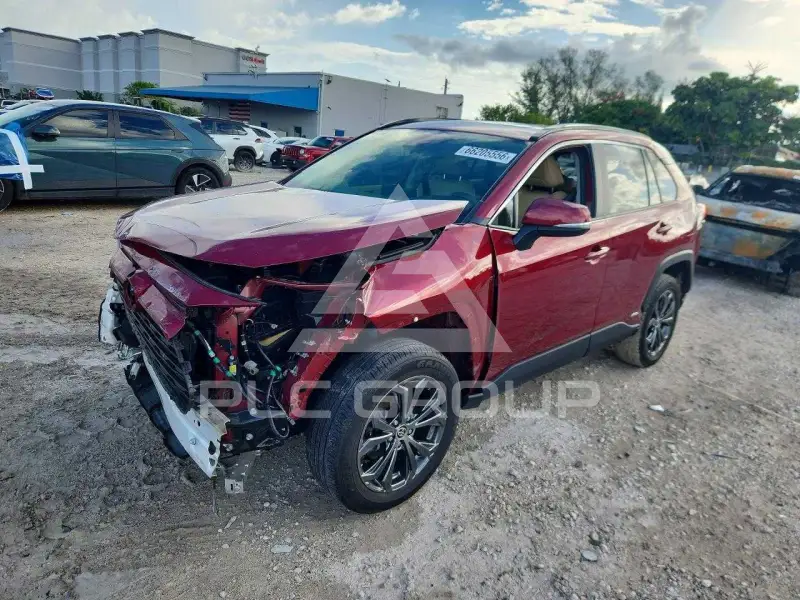 2023 Toyota RAV4 фото