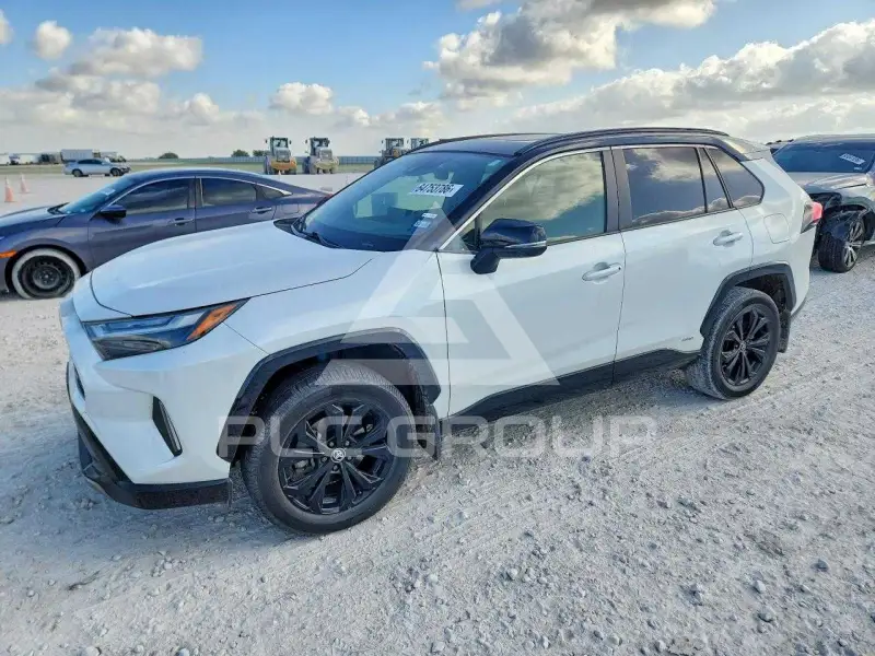 2023 Toyota RAV4 фото