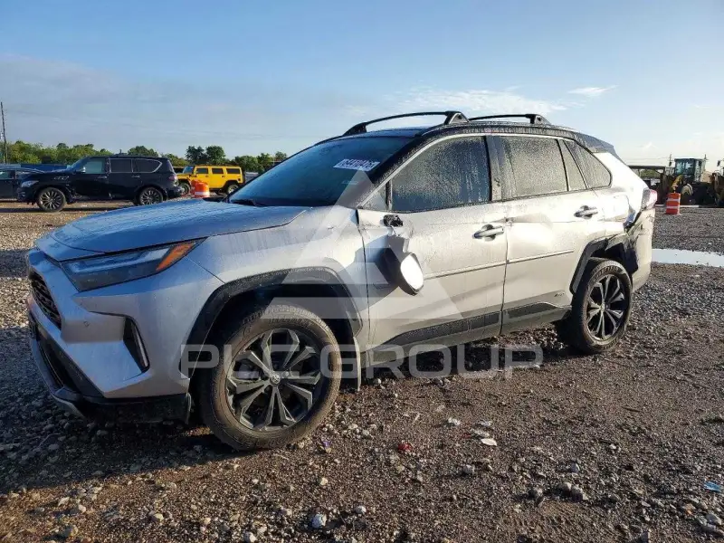 2023 Toyota RAV4 photo