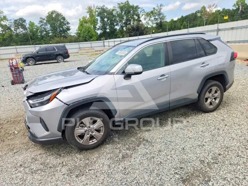 2023 Toyota RAV4 photo