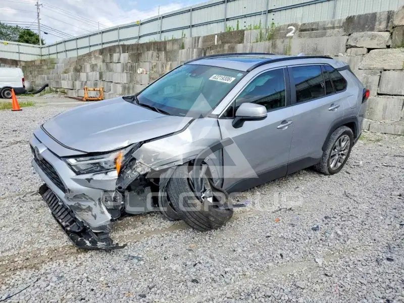 2023 Toyota RAV4 фото