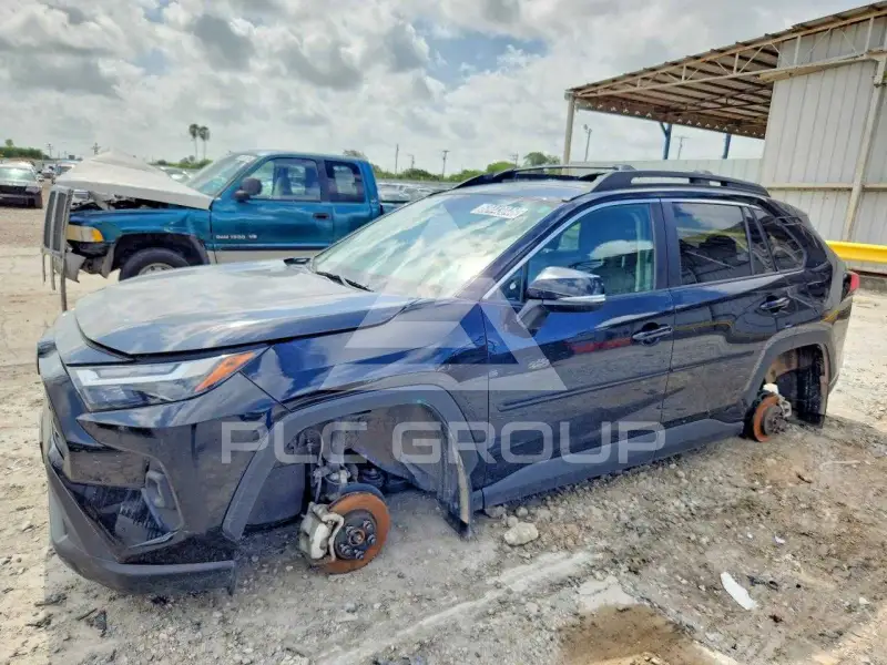 2023 Toyota RAV4 фото