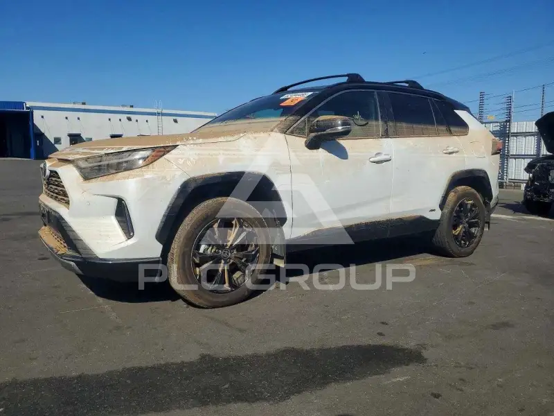 2023 Toyota RAV4 фото