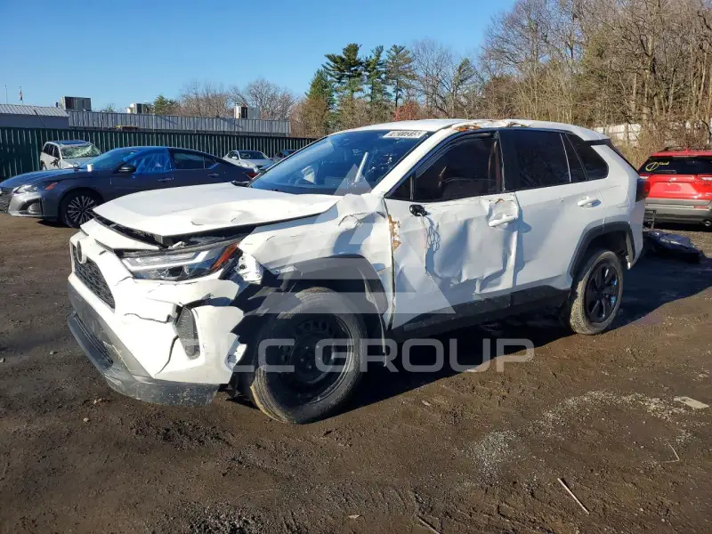 2023 Toyota RAV4 фото