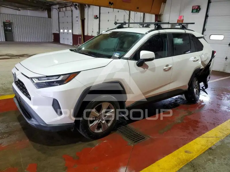 2023 Toyota RAV4 фото
