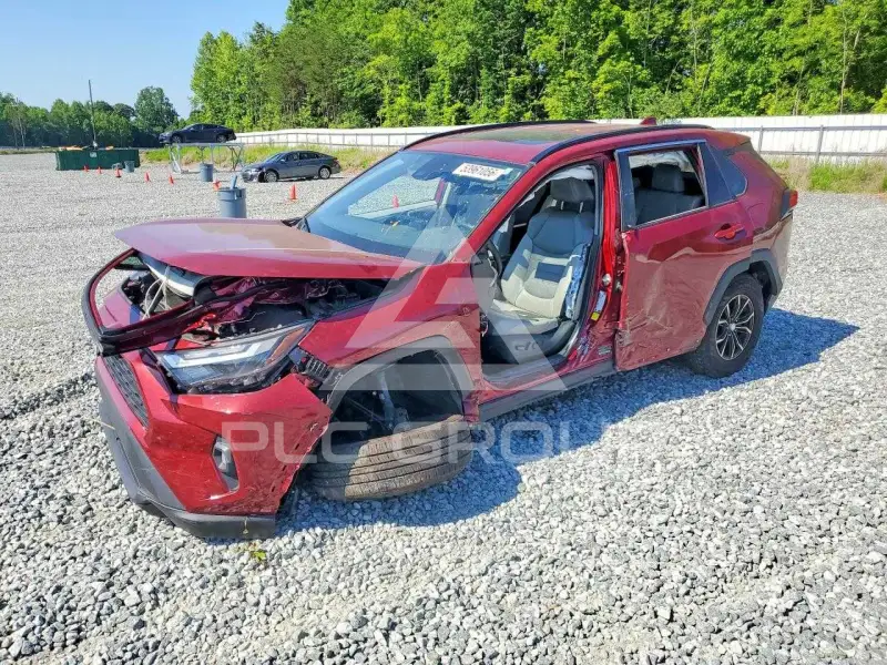 2023 Toyota RAV4 фото