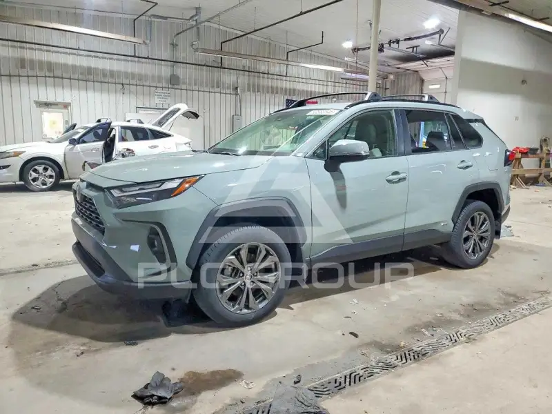 2023 Toyota RAV4 фото