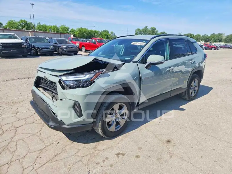 2023 Toyota RAV4 фото