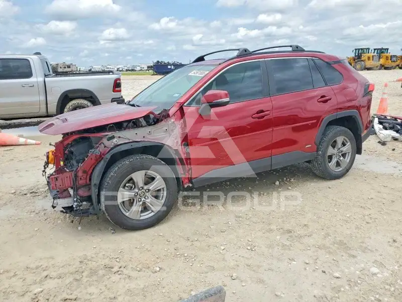 2023 Toyota RAV4 фото