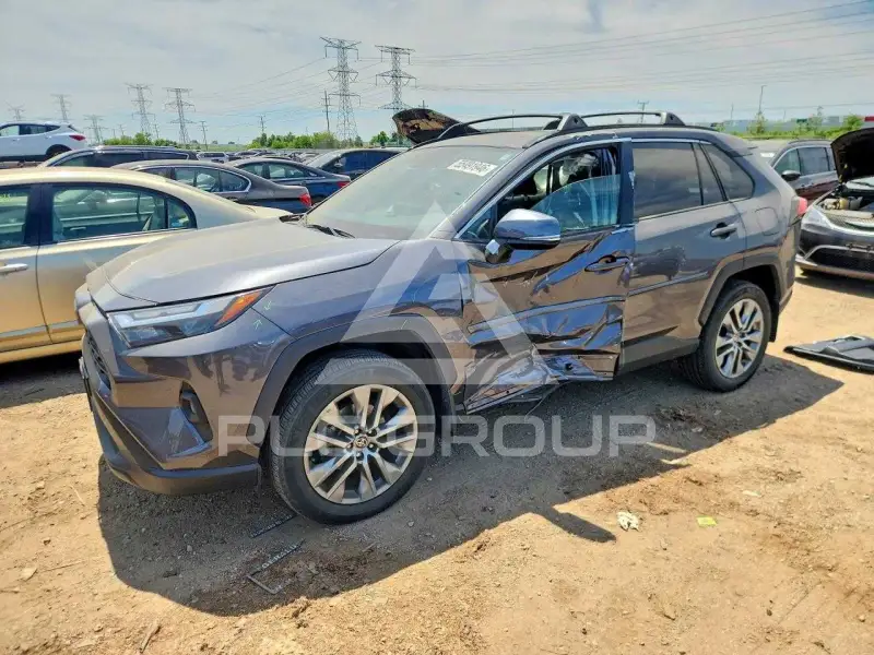 2023 Toyota RAV4 фото
