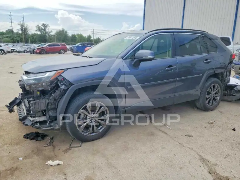 2023 Toyota RAV4 фото