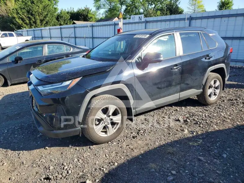 2023 Toyota RAV4 фото