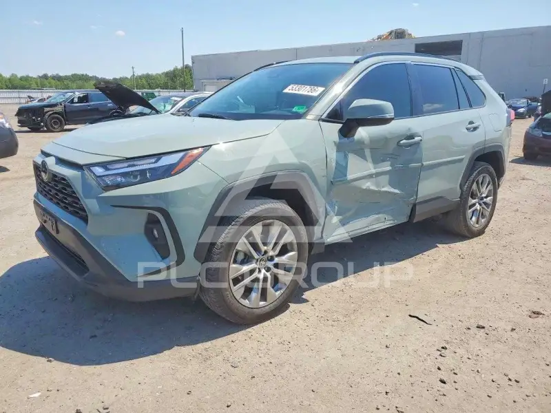 2023 Toyota RAV4 фото