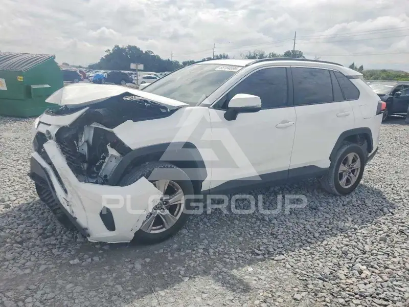 2023 Toyota RAV4 фото