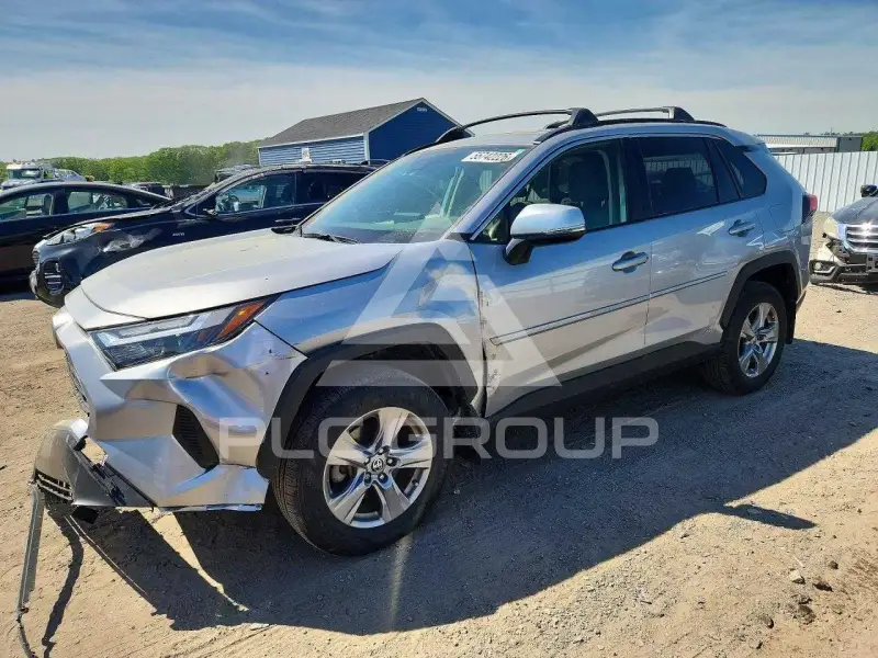 2023 Toyota RAV4 фото