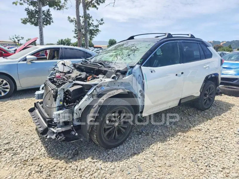 2023 Toyota RAV4 фото
