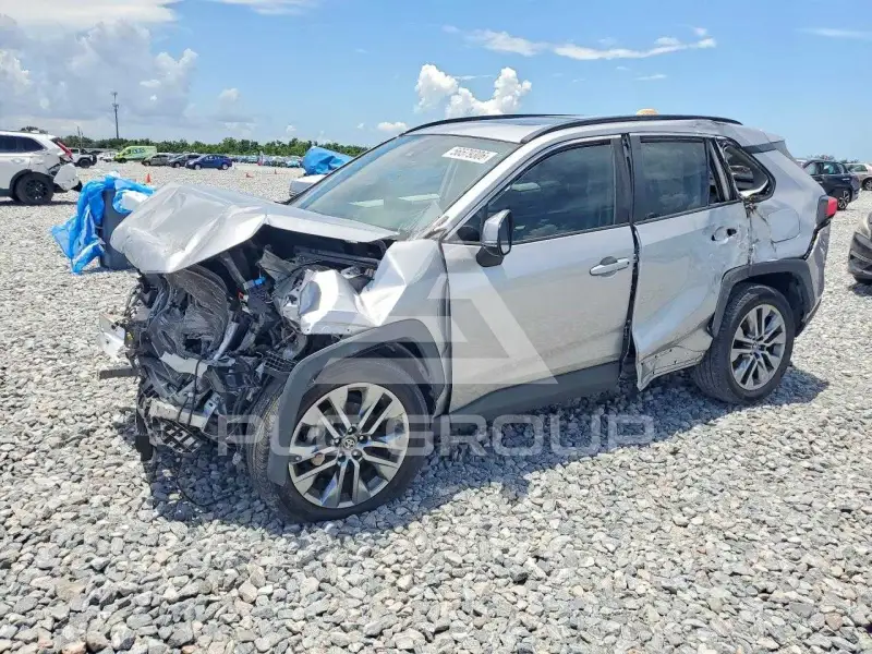 2023 Toyota RAV4 photo