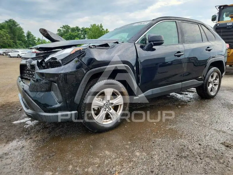 2023 Toyota RAV4 фото