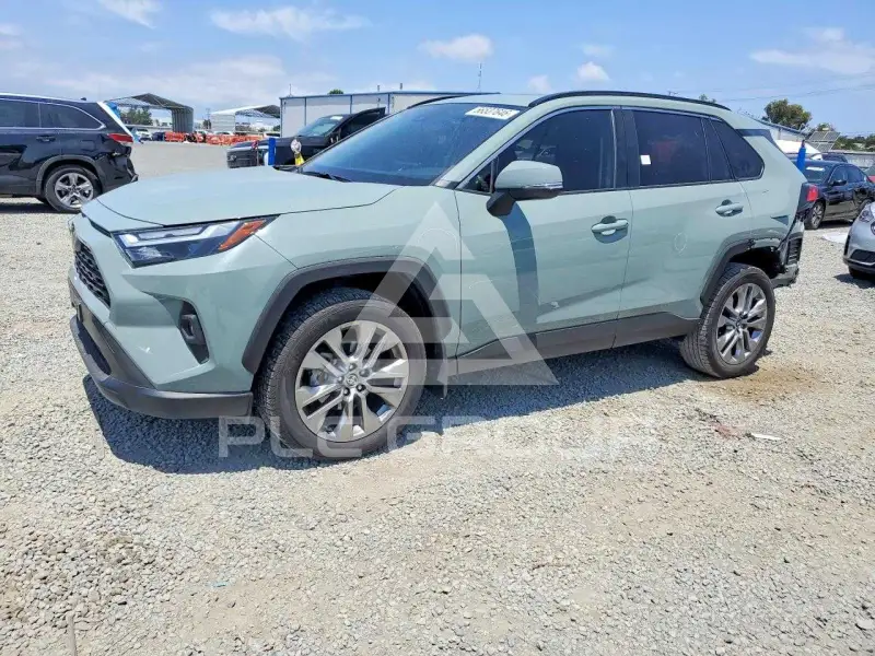 2023 Toyota RAV4 фото