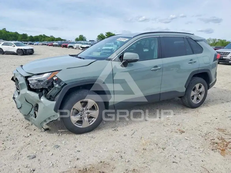 2023 Toyota RAV4 фото