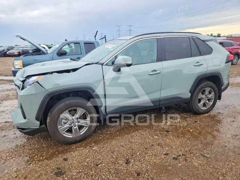 2023 Toyota RAV4 фото