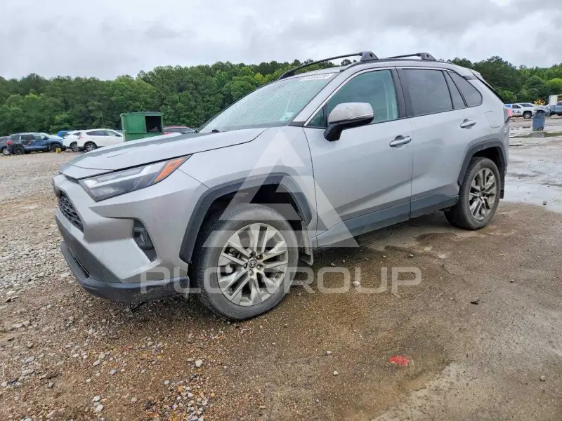 2023 Toyota RAV4 фото