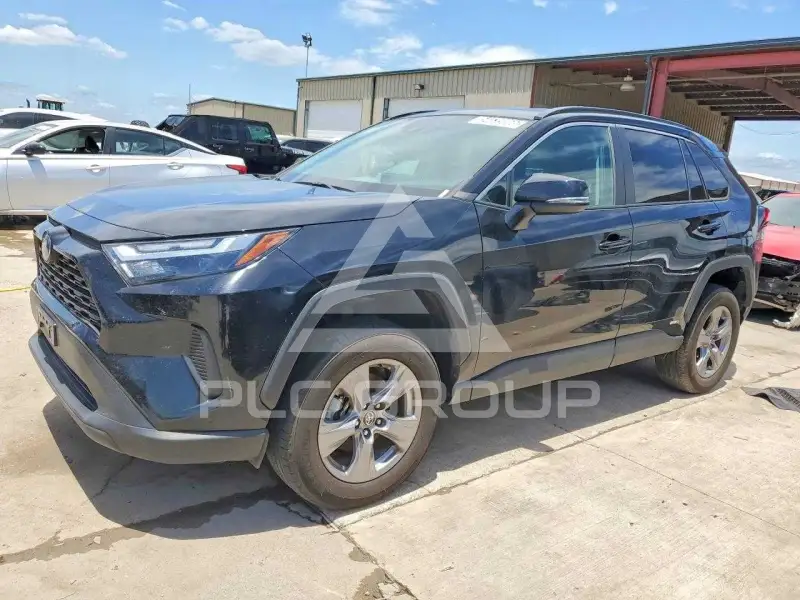 2023 Toyota RAV4 фото