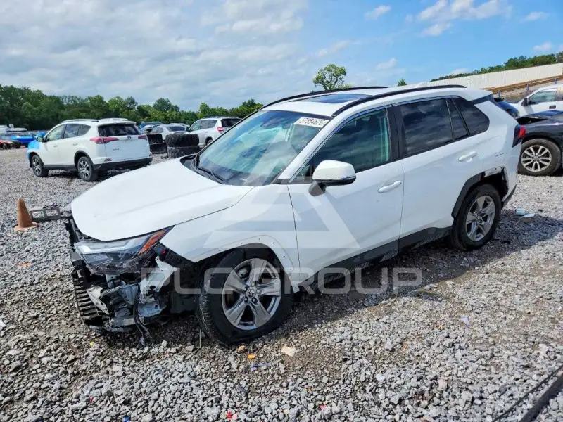 2023 Toyota RAV4 фото