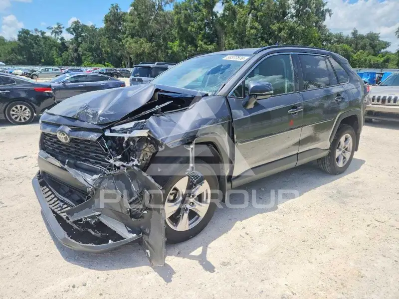 2023 Toyota RAV4 фото