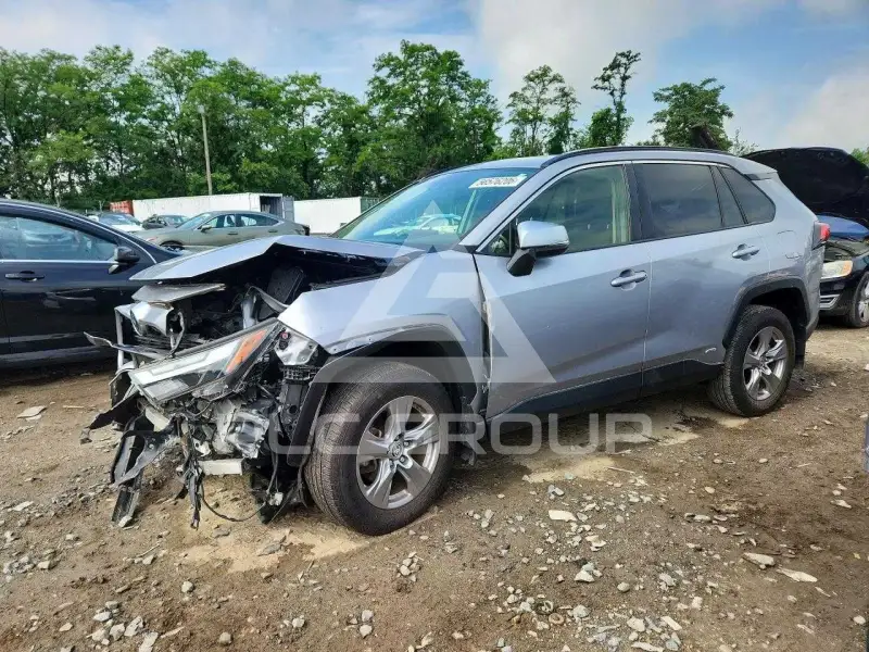 2023 Toyota RAV4 фото