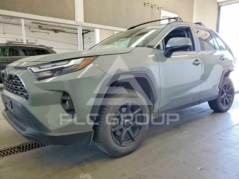 2023 Toyota RAV4 фото